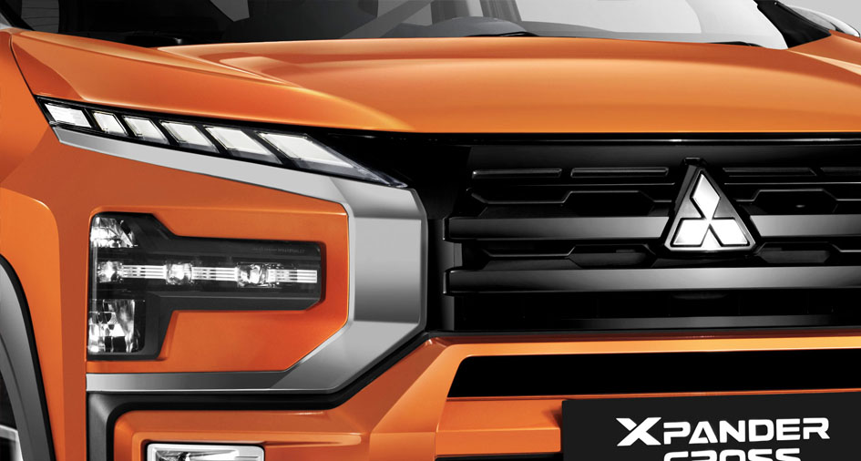 Đèn chiếu sáng phía trước trên Xpander CRoss