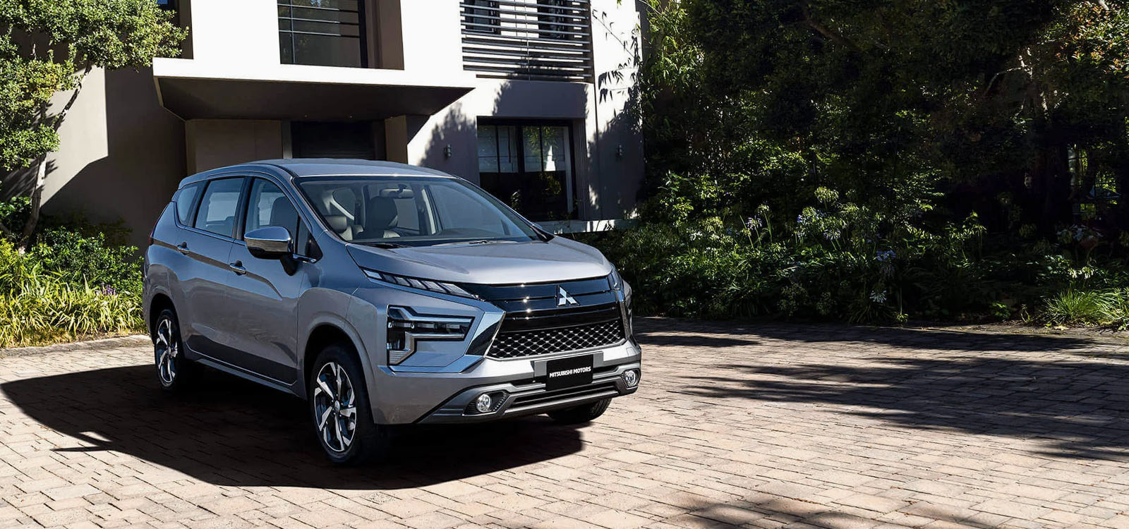 Mitsubishi Xpander Bạc - Mitsubishi Hà Nội